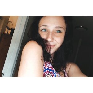 Meet your Posher, Chienne